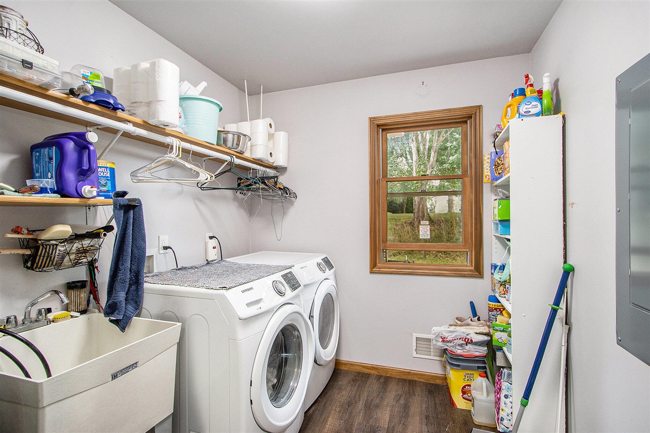 4075 Kimble Lake Drive, Vicksburg, MI, 49097-9720