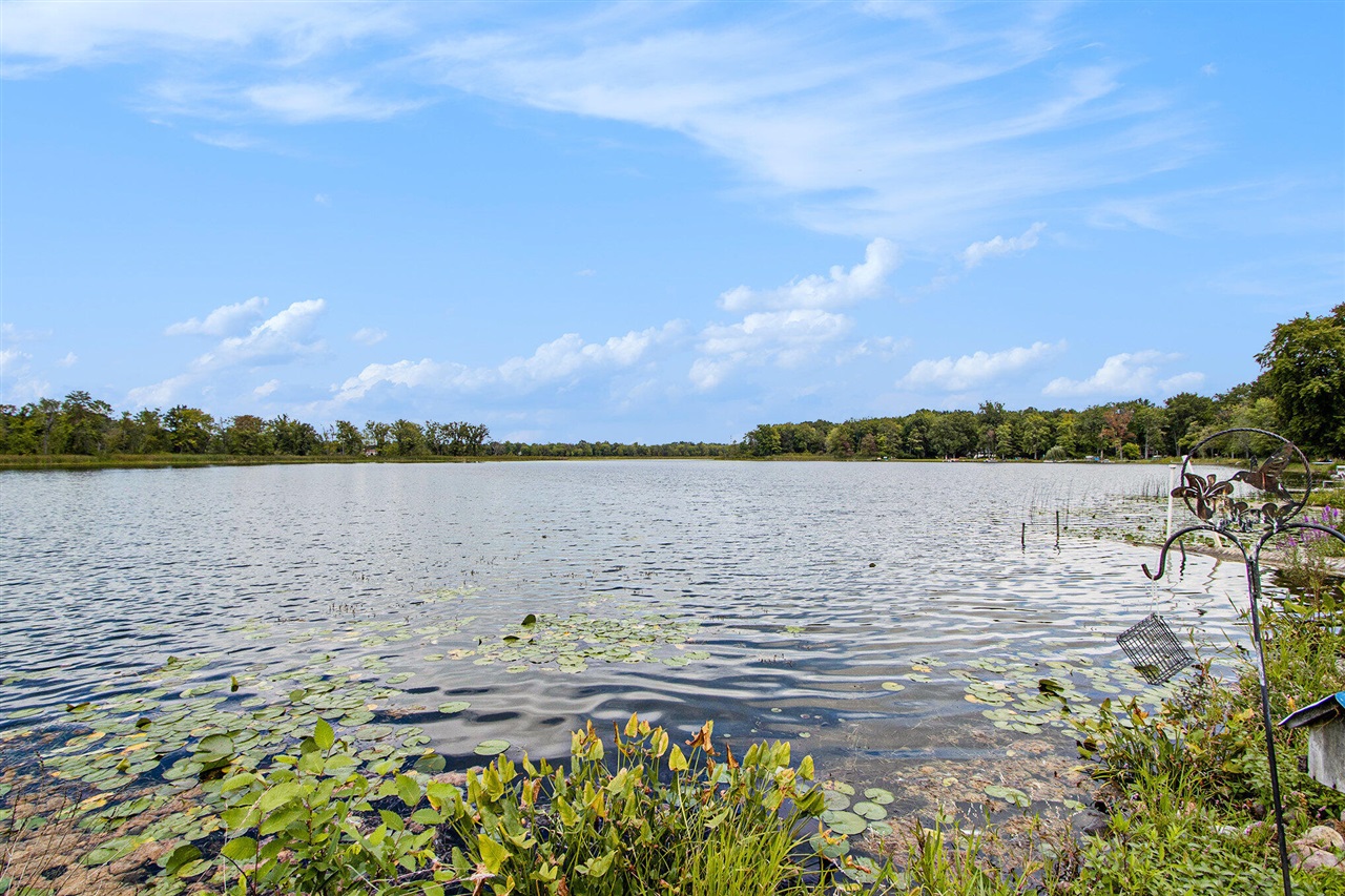 4075 Kimble Lake Drive, Vicksburg, MI, 49097-9720