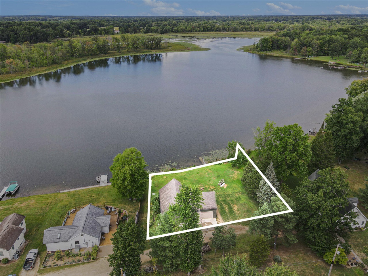 4075 Kimble Lake Drive, Vicksburg, MI, 49097-9720