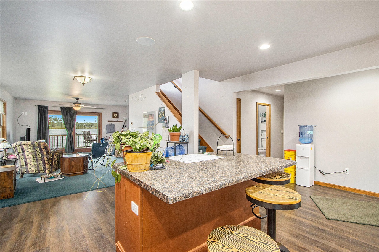 4075 Kimble Lake Drive, Vicksburg, MI, 49097-9720