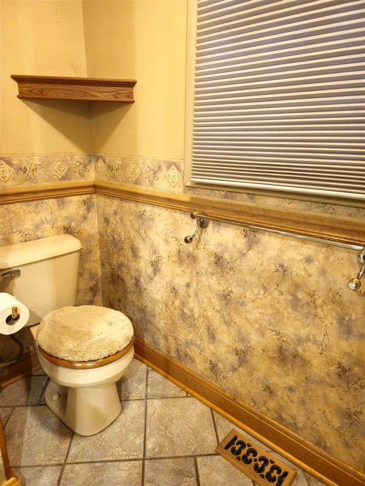 4835 Staten Drive, Jackson, MI, 49201-8936