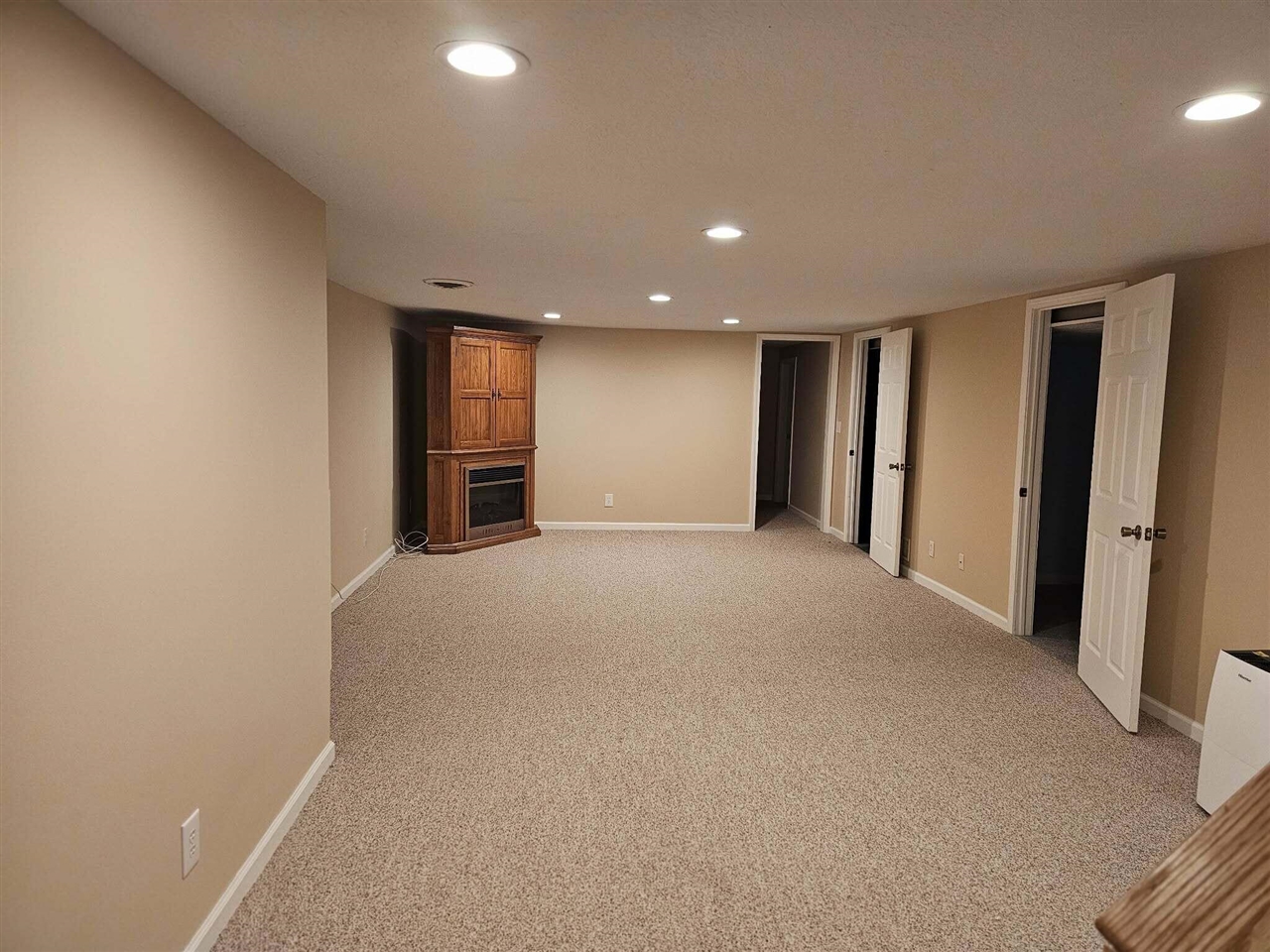 4835 Staten Drive, Jackson, MI, 49201-8936