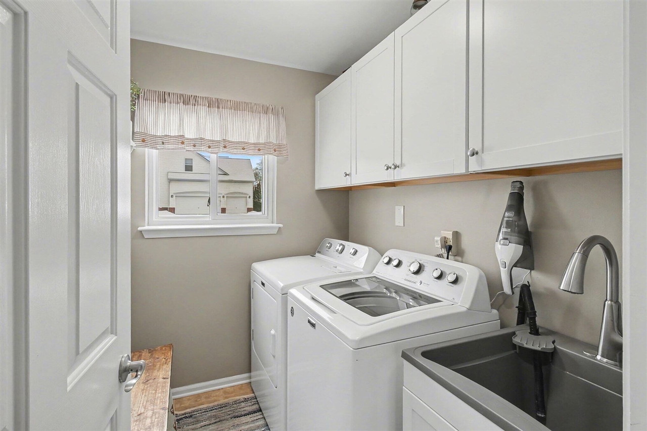 White Lake, MI, 48386-1864