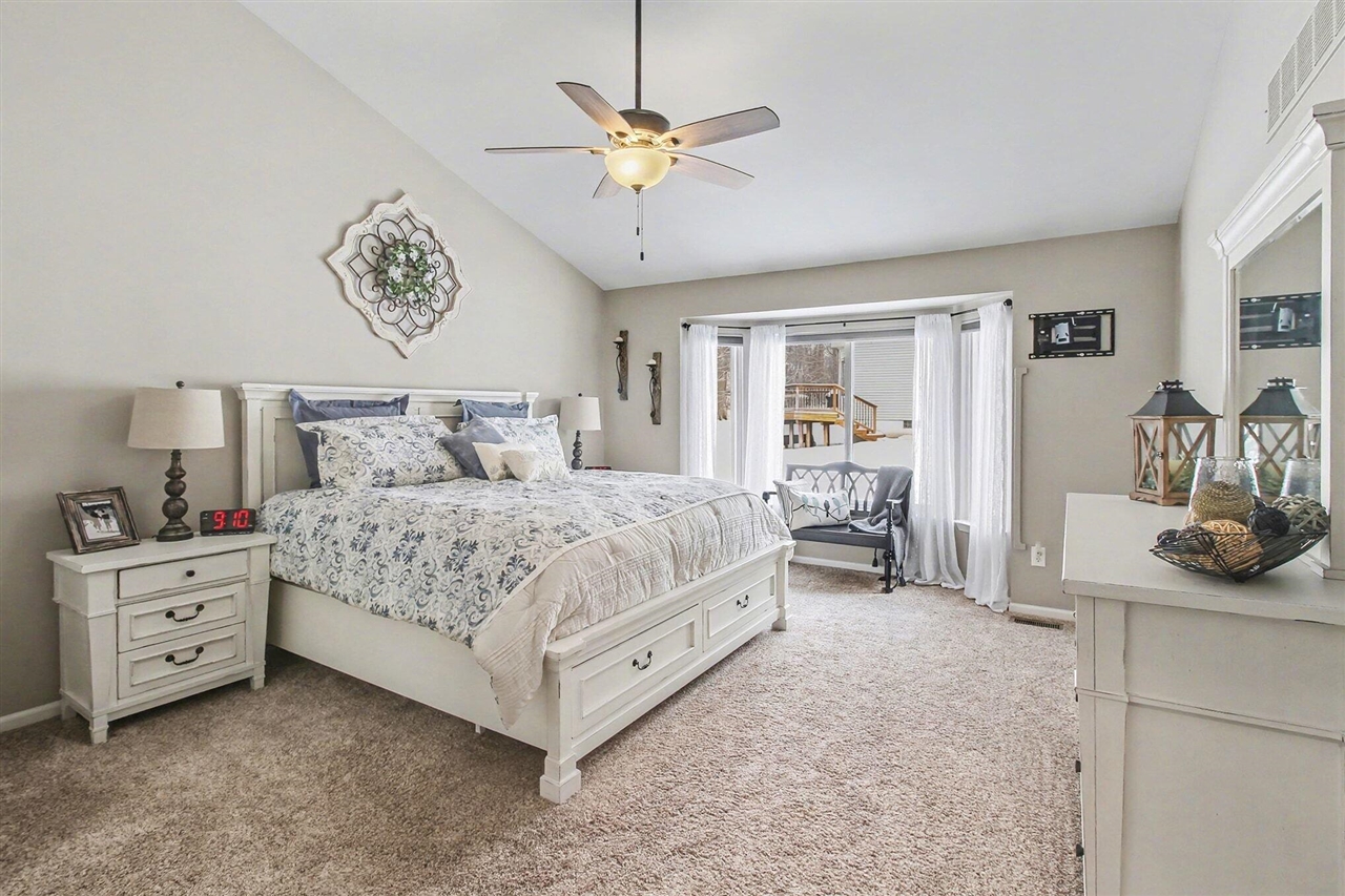 White Lake, MI, 48386-1864