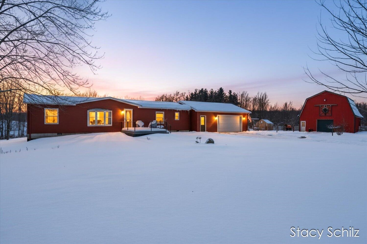 Homes for sale in Bellevue, MI | 10195 Cox Rd, Bellevue, MI 49021 | MLS# 70514318