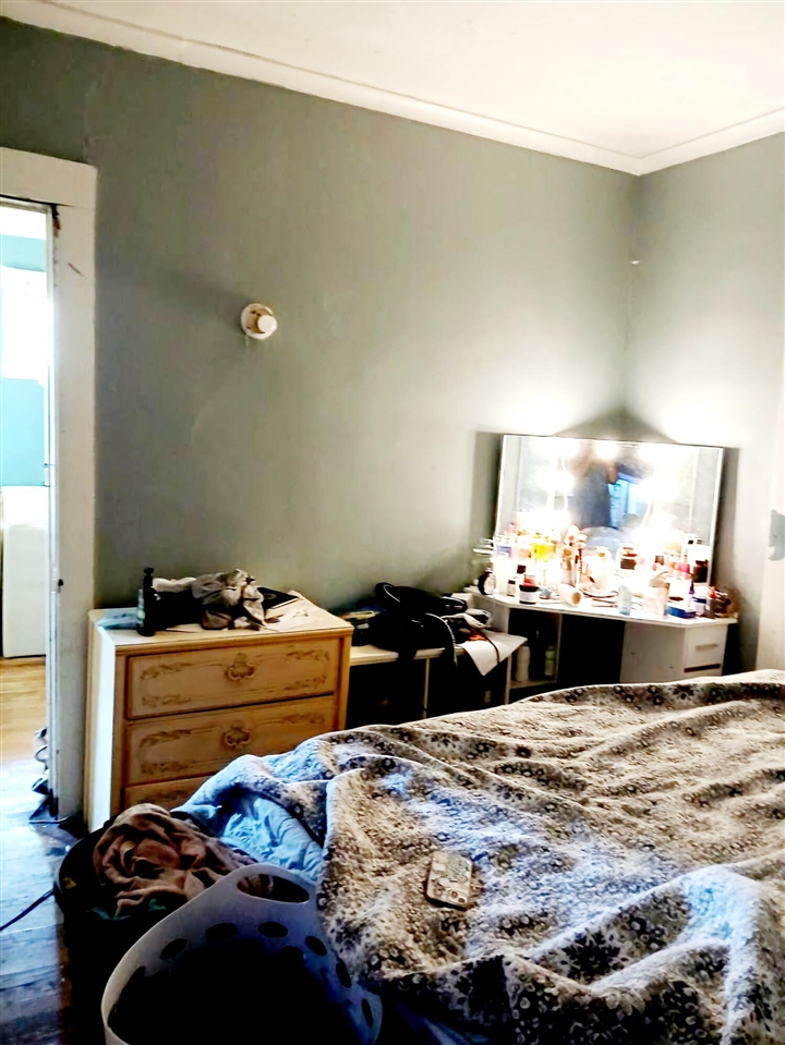 967 Continental Street, Detroit, MI, 48215-3917