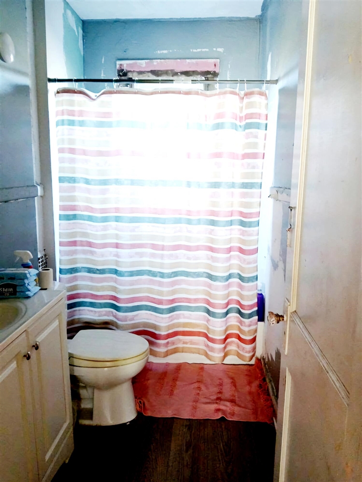 967 Continental Street, Detroit, MI, 48215-3917