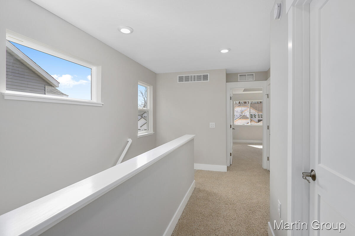 2219 Watertown Way, Grand Rapids, MI, 49505