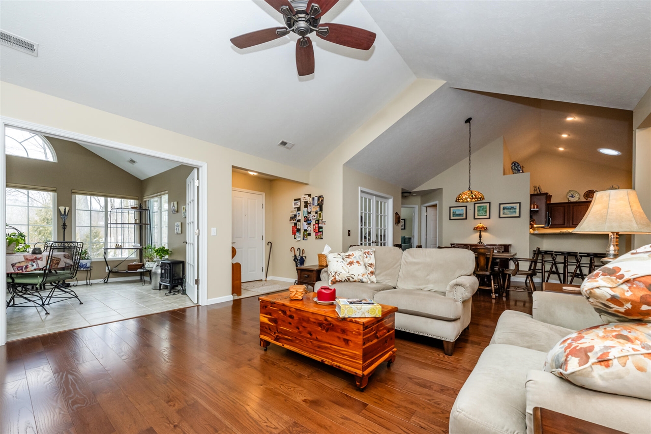 3061 Riverview Lane, Benton Harbor, MI, 49022-2479