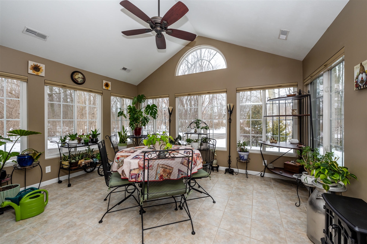 3061 Riverview Lane, Benton Harbor, MI, 49022-2479