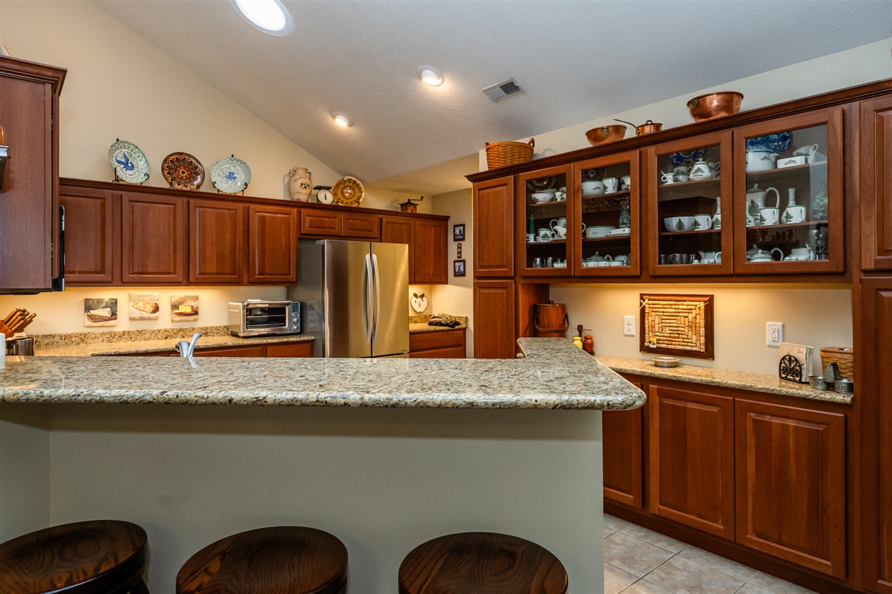 3061 Riverview Lane, Benton Harbor, MI, 49022-2479