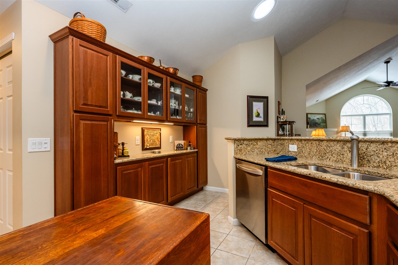 3061 Riverview Lane, Benton Harbor, MI, 49022-2479