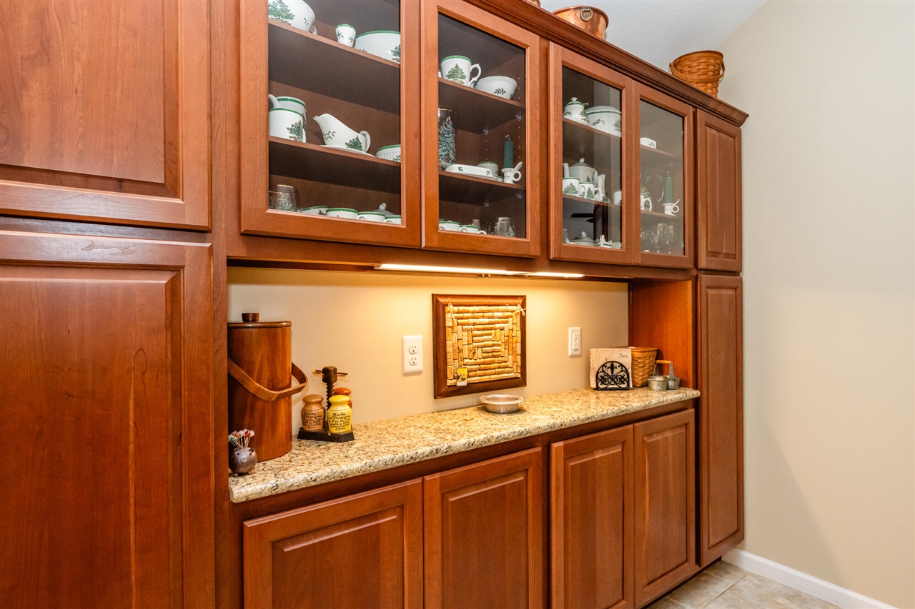 3061 Riverview Lane, Benton Harbor, MI, 49022-2479