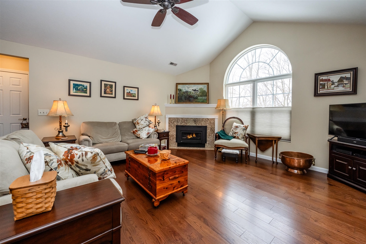 3061 Riverview Lane, Benton Harbor, MI, 49022-2479