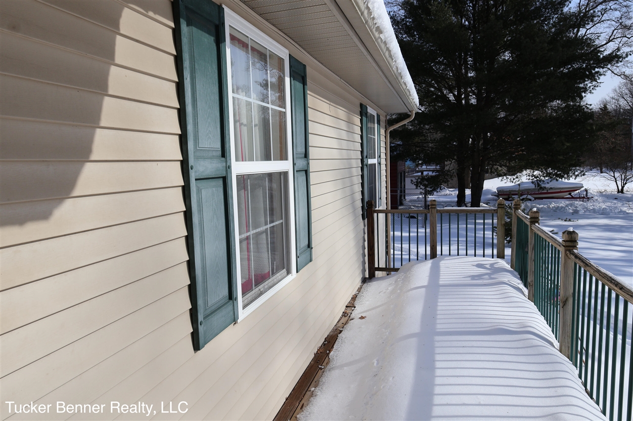 Homes for sale in Whitehall, MI | 4122 W Duck Lake Rd, Whitehall, MI 49461 | MLS# 70514368