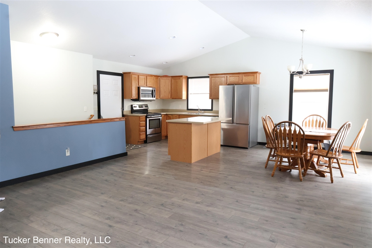 Homes for sale in Whitehall, MI | 4122 W Duck Lake Rd, Whitehall, MI 49461 | MLS# 70514368