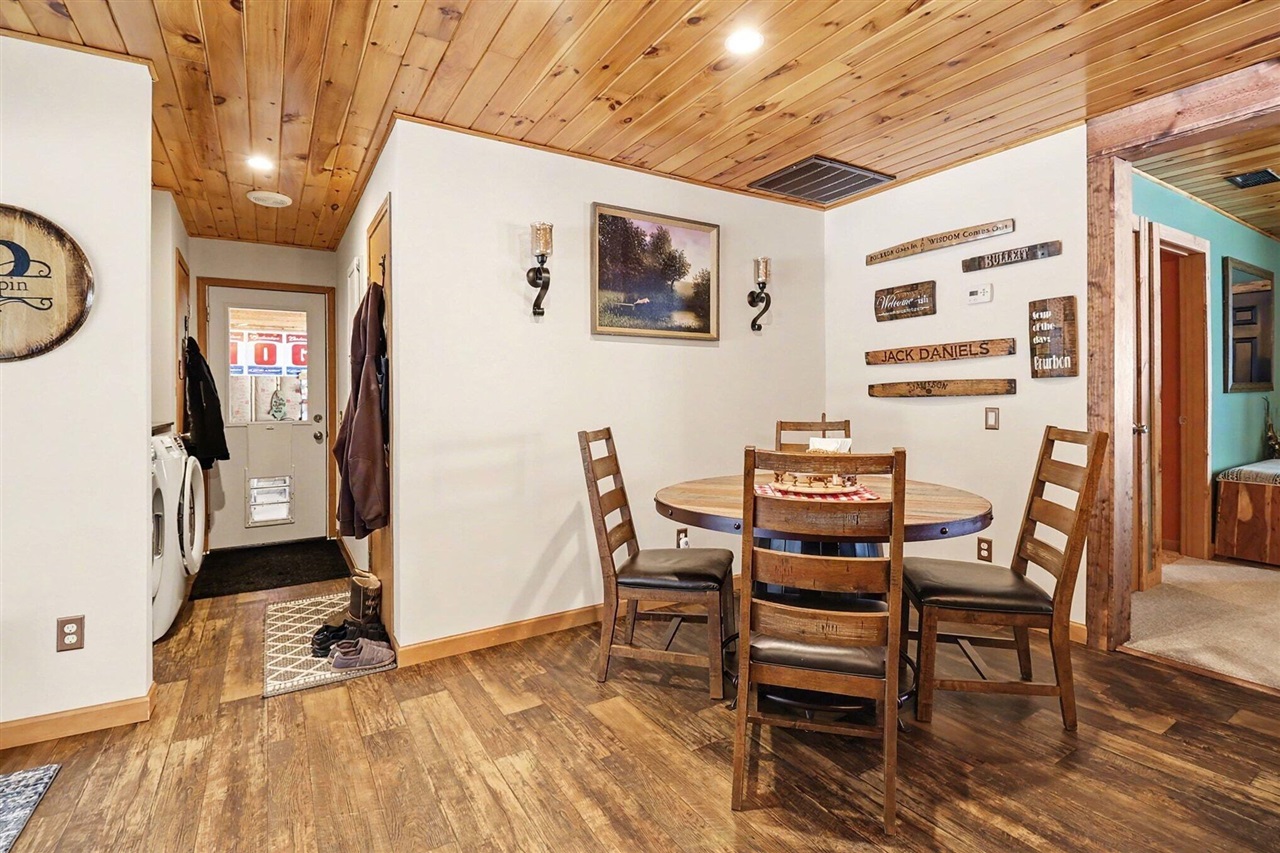 1789 S 58th Avenue, Shelby, MI, 49455-9657