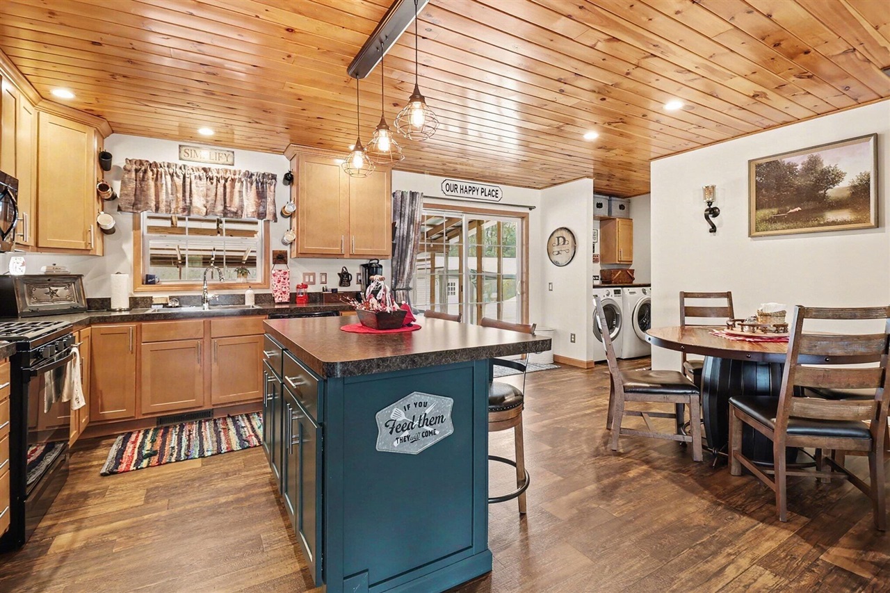 1789 S 58th Avenue, Shelby, MI, 49455-9657