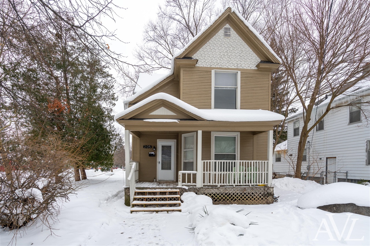 205 Marion Avenue, Grand Rapids, MI, 49504-5421