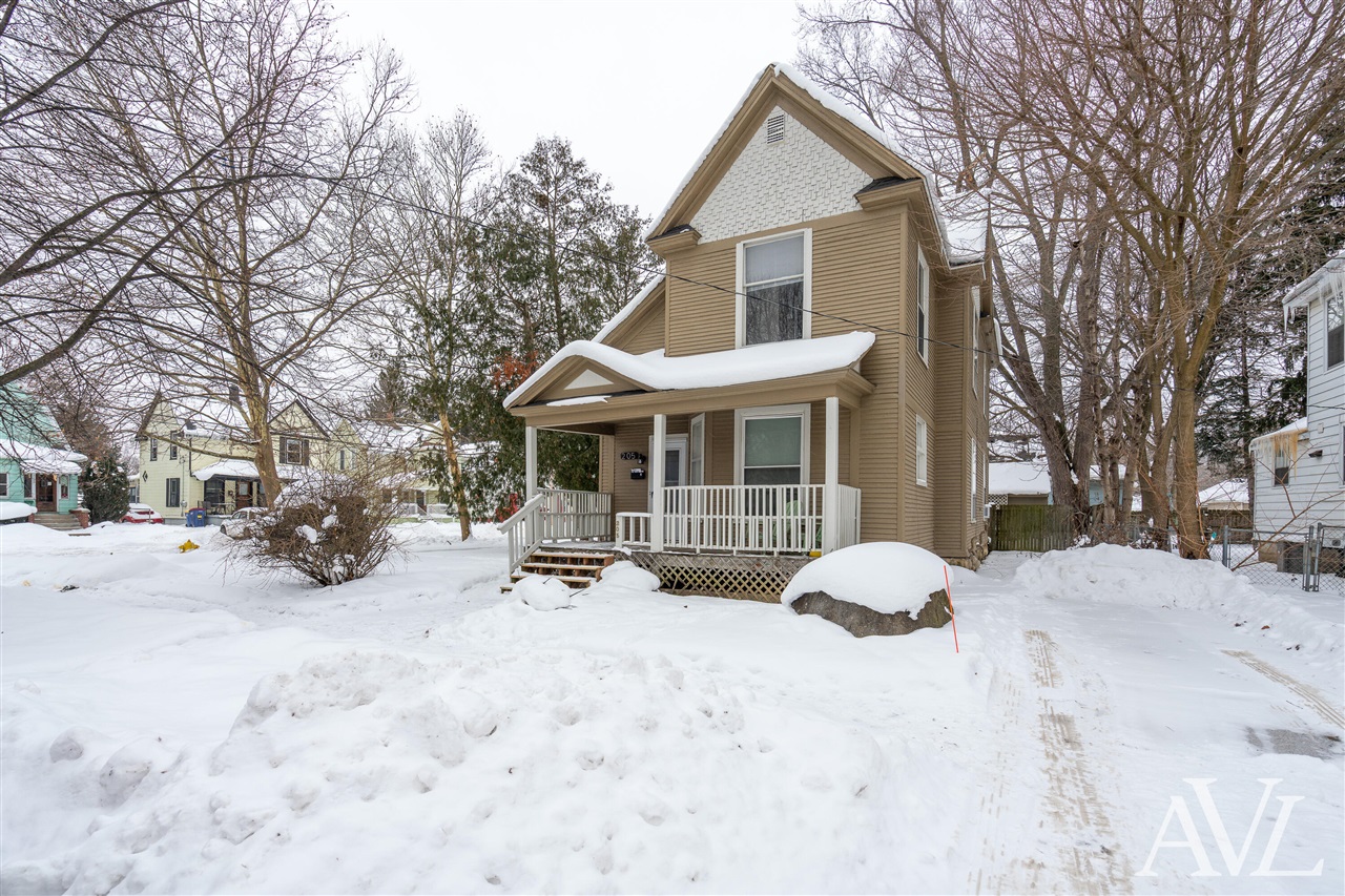 205 Marion Avenue, Grand Rapids, MI, 49504-5421