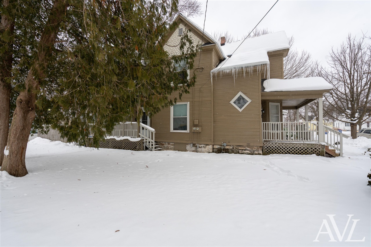 205 Marion Avenue, Grand Rapids, MI, 49504-5421