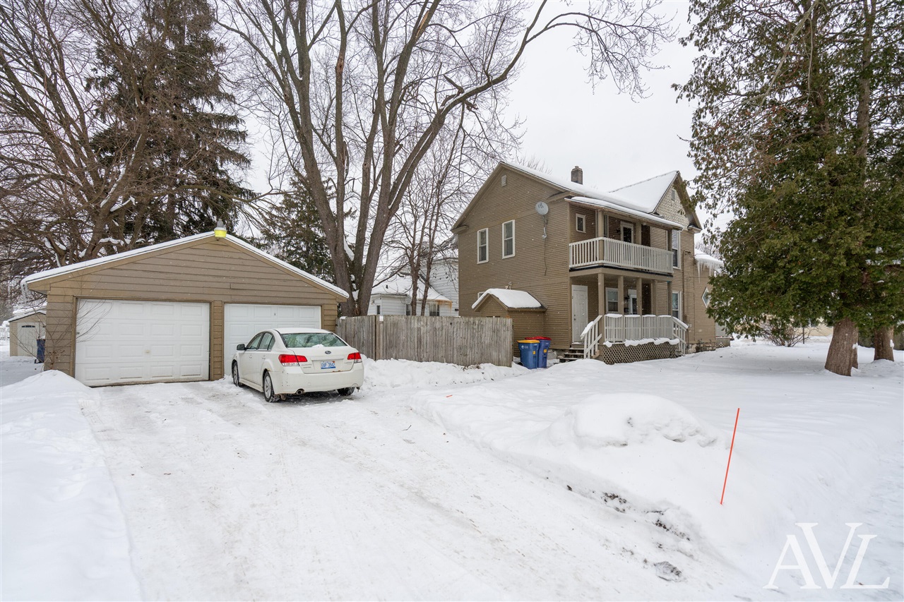 205 Marion Avenue, Grand Rapids, MI, 49504-5421