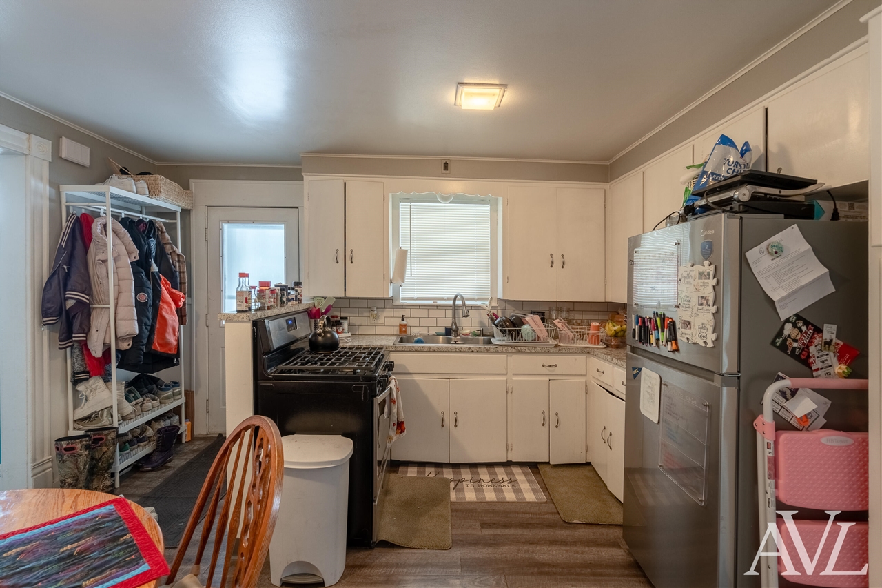 205 Marion Avenue, Grand Rapids, MI, 49504-5421