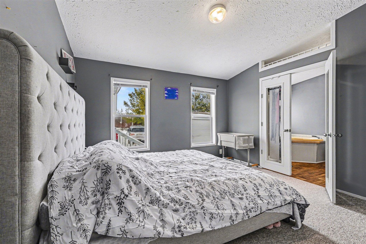 11600 Bear Meadows Drive, Alto, MI, 49302-9070