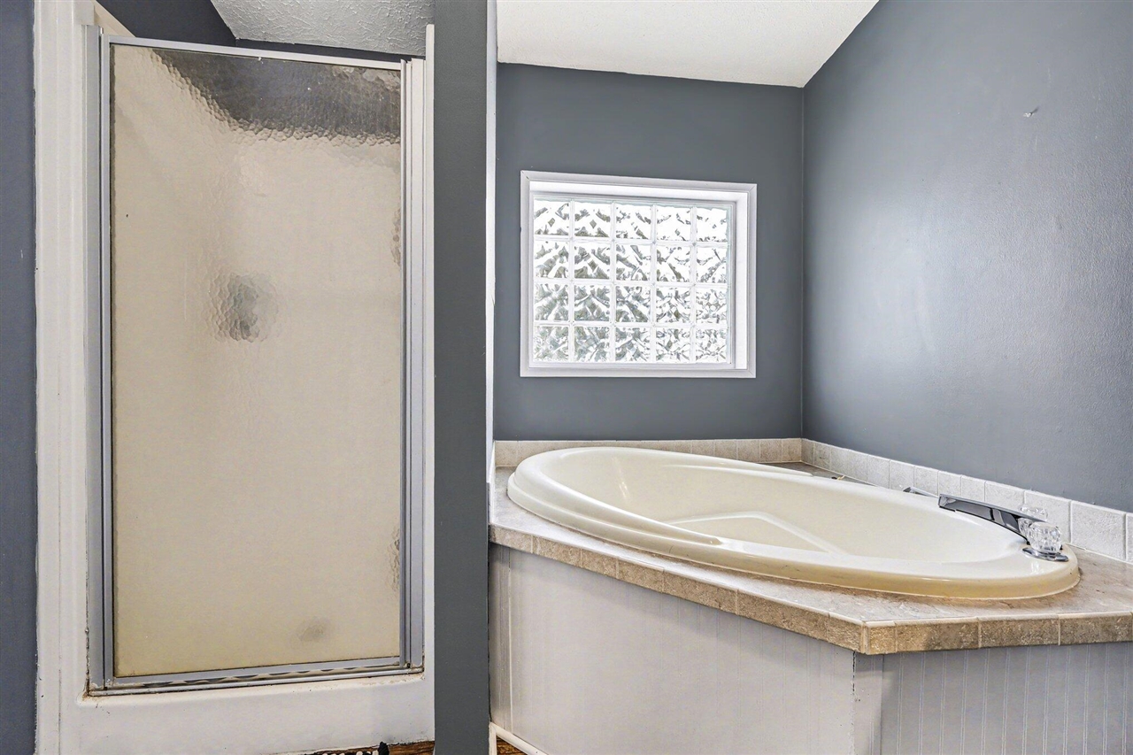 11600 Bear Meadows Drive, Alto, MI, 49302-9070