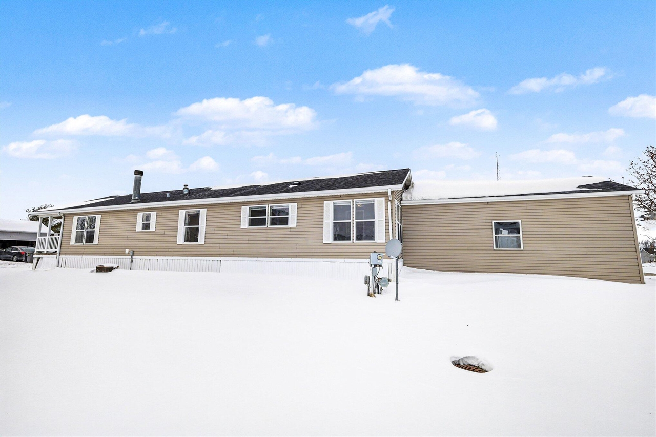 11600 Bear Meadows Drive, Alto, MI, 49302-9070