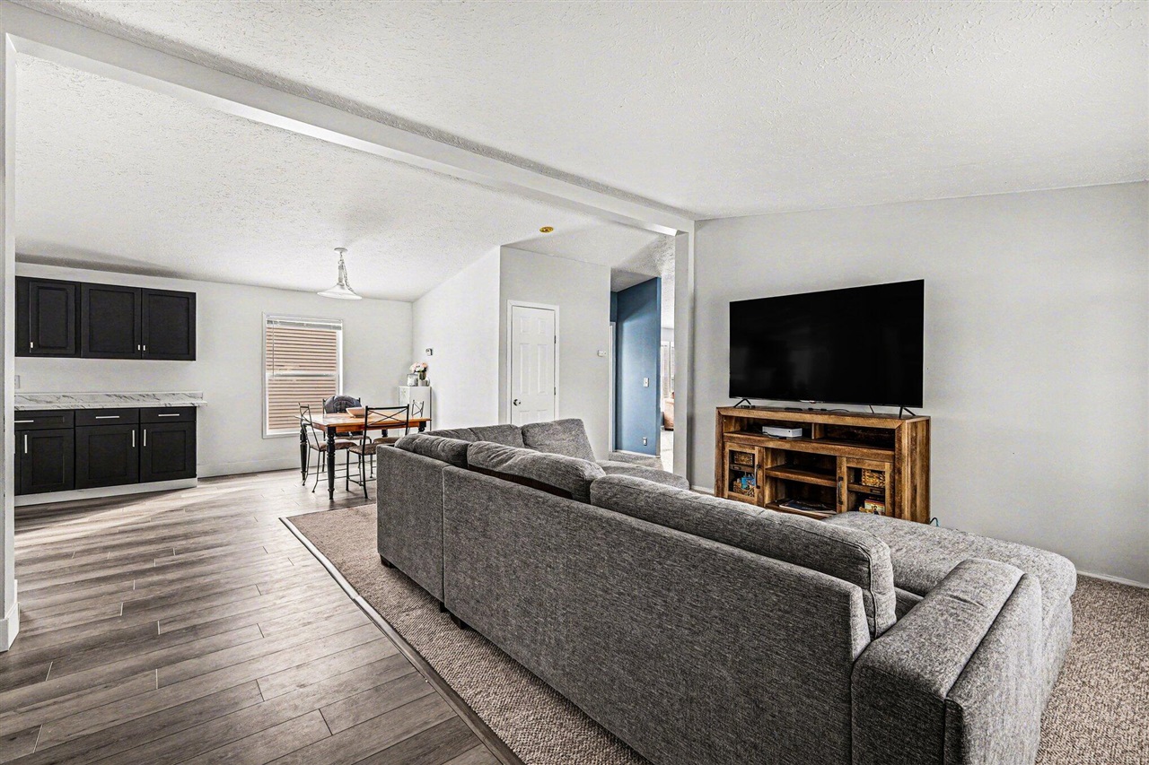 11600 Bear Meadows Drive, Alto, MI, 49302-9070