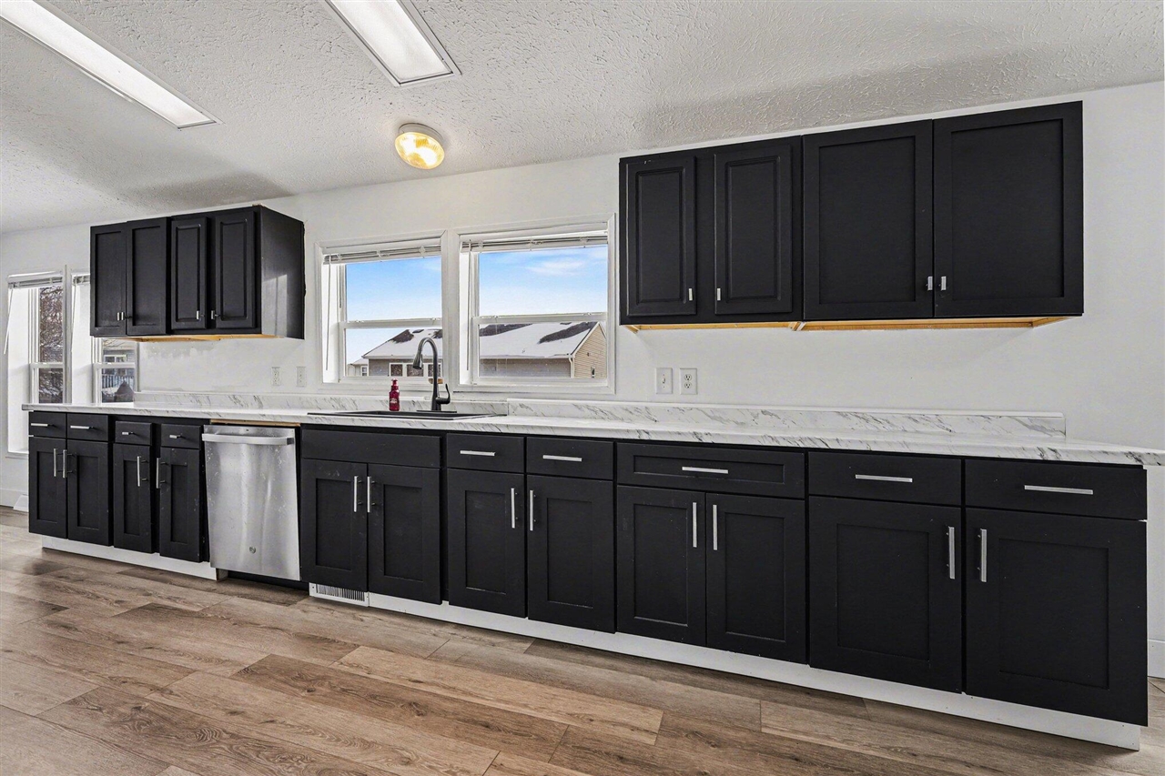 11600 Bear Meadows Drive, Alto, MI, 49302-9070