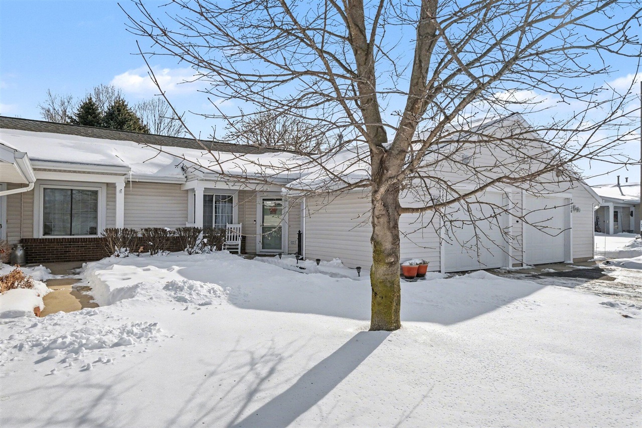 Homes for sale in Rockford, MI | 7132 E Cannon Pl Dr, Rockford, MI 49341 | MLS# 70514478