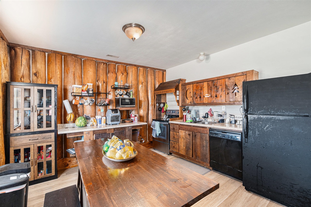 3933 W Harrison Road, Hart, MI, 49420