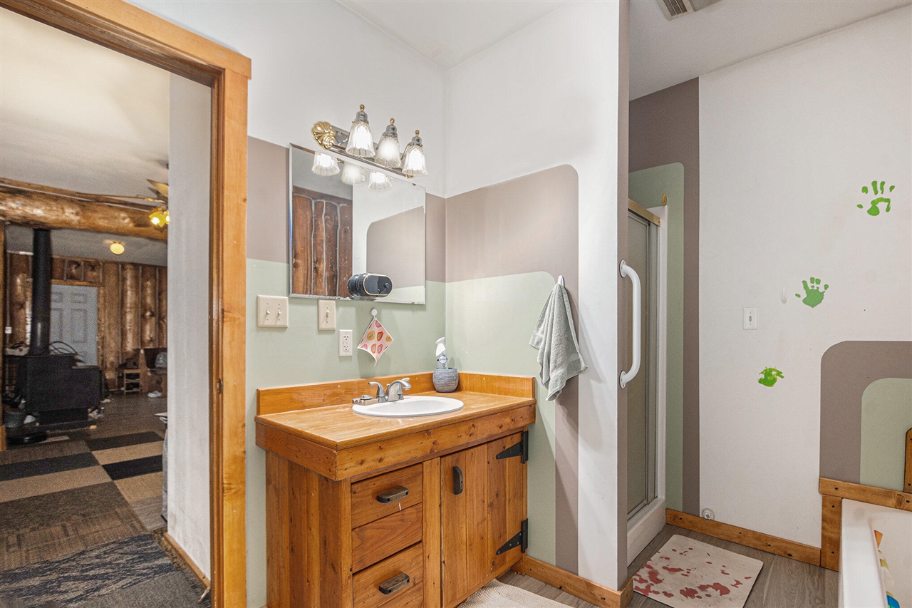 3933 W Harrison Road, Hart, MI, 49420