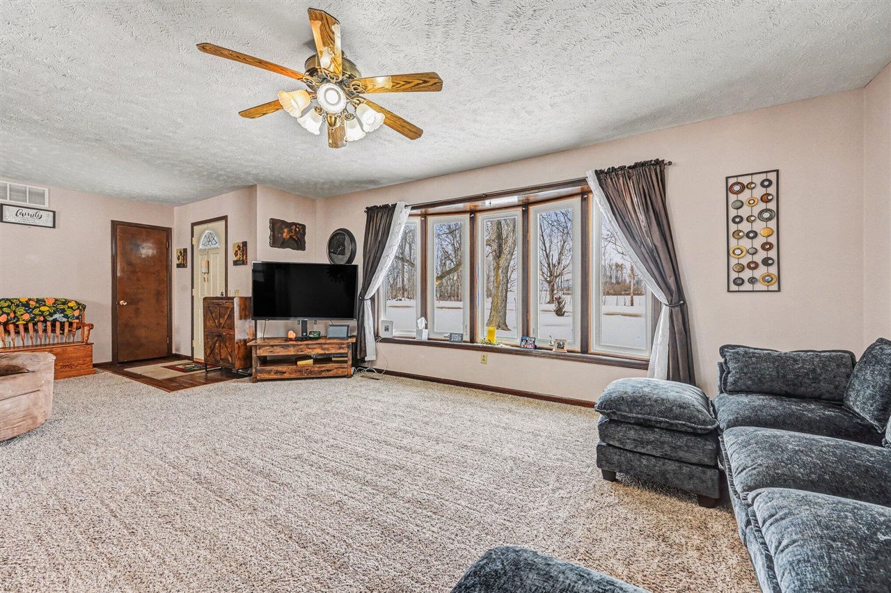 Homes for sale in Nashville, MI | 10070 Thornapple Lake Rd, Nashville, MI 49073 | MLS# 70514544