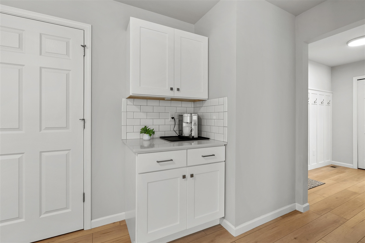 48270 Silver Oaks Boulevard, Mattawan, MI, 49071-7826