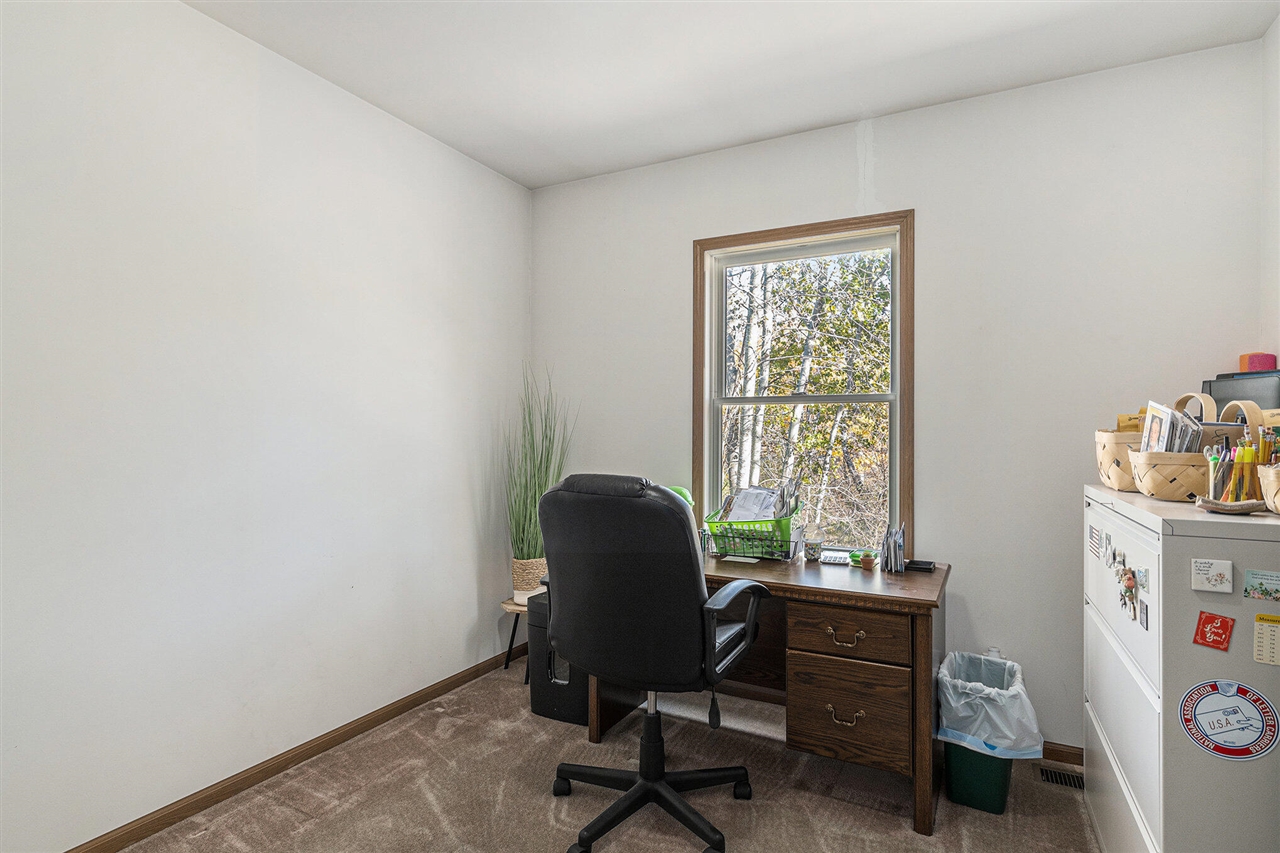 1021 Orchard Avenue, South Haven, MI, 49090-9537