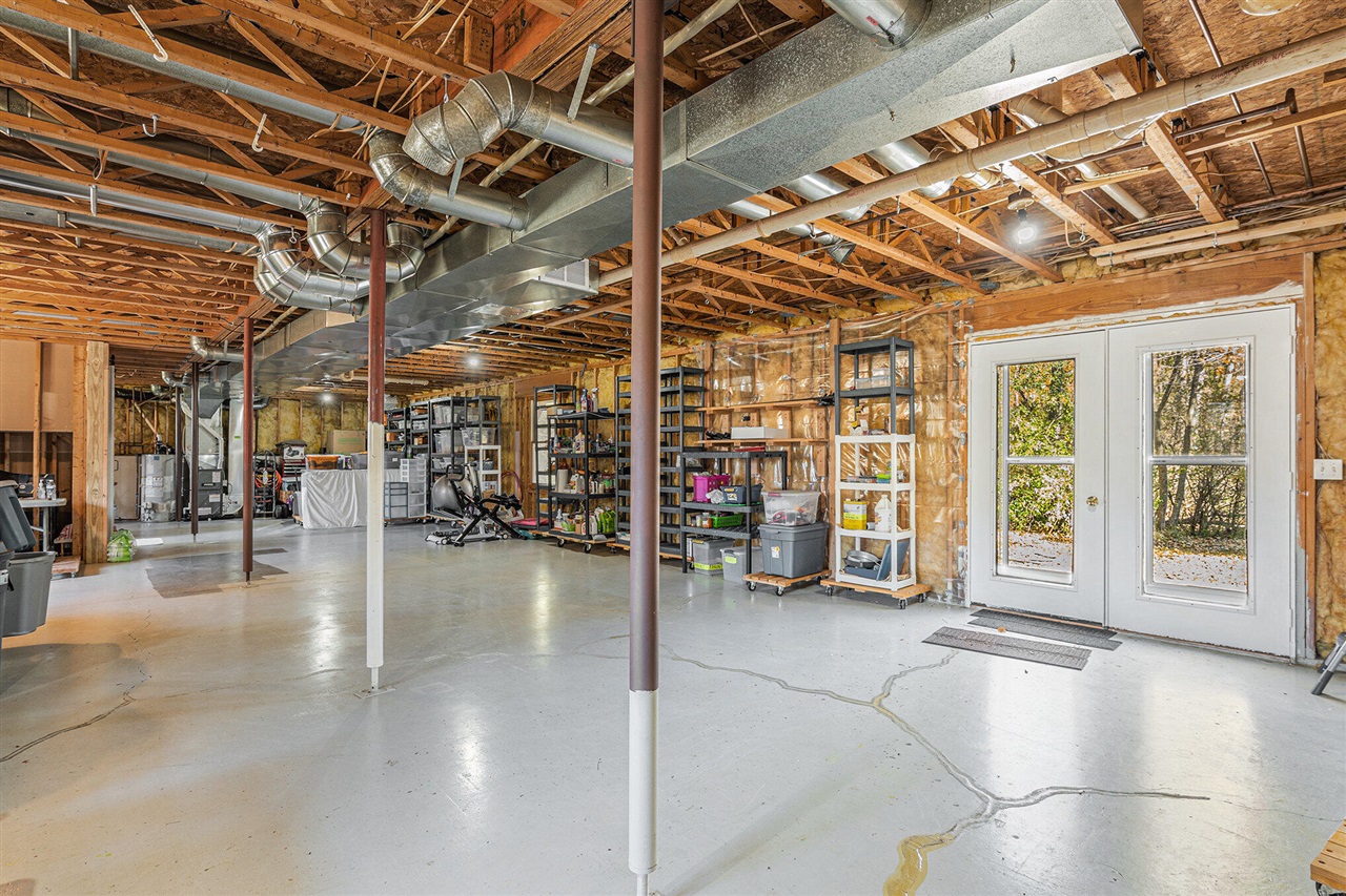 1021 Orchard Avenue, South Haven, MI, 49090-9537