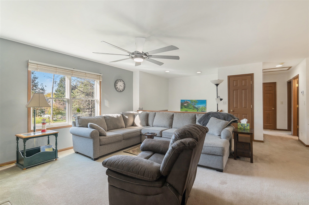 1021 Orchard Avenue, South Haven, MI, 49090-9537