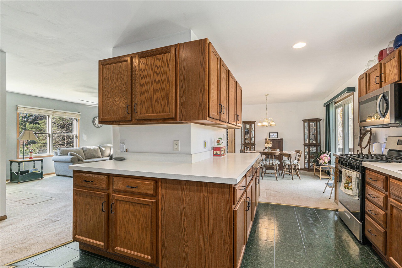 1021 Orchard Avenue, South Haven, MI, 49090-9537