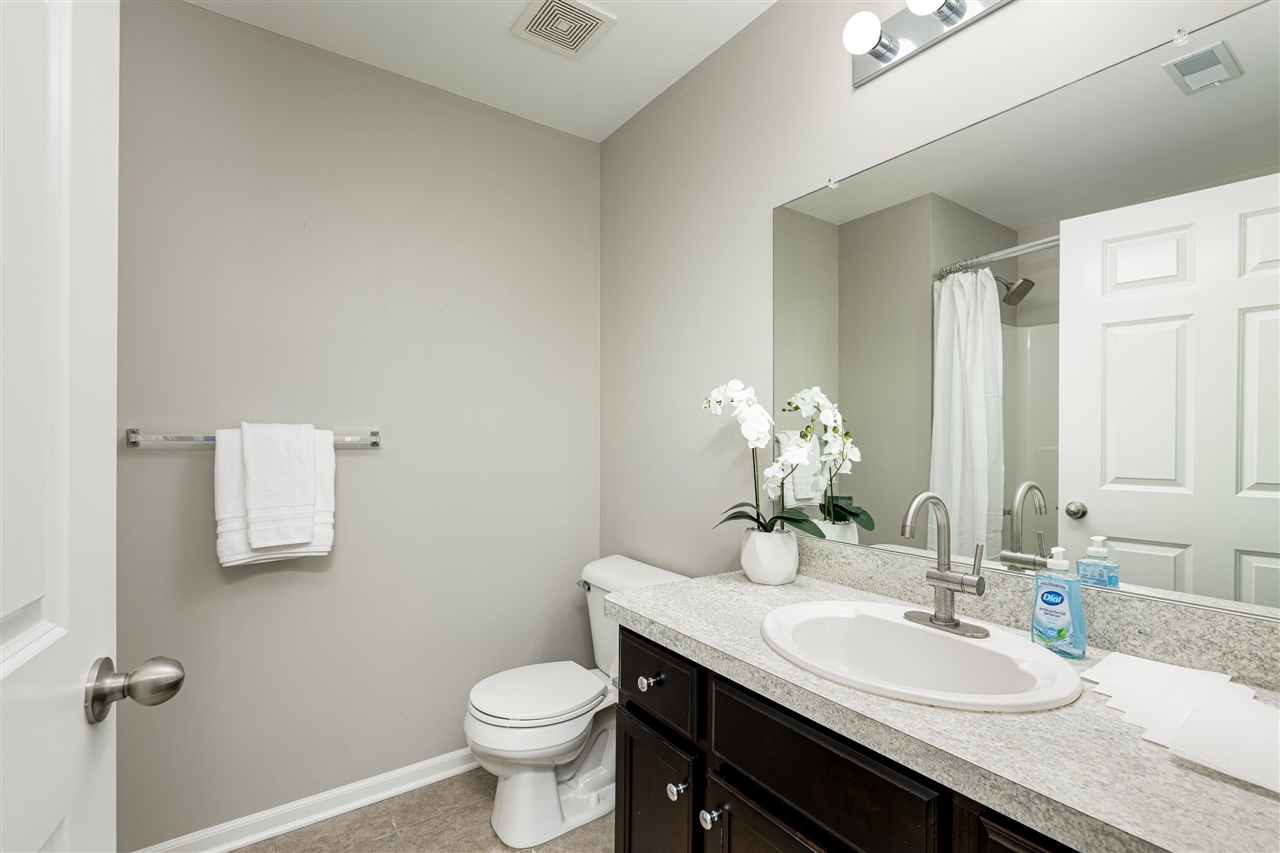  UNIT 70, Ann Arbor, MI, 48103