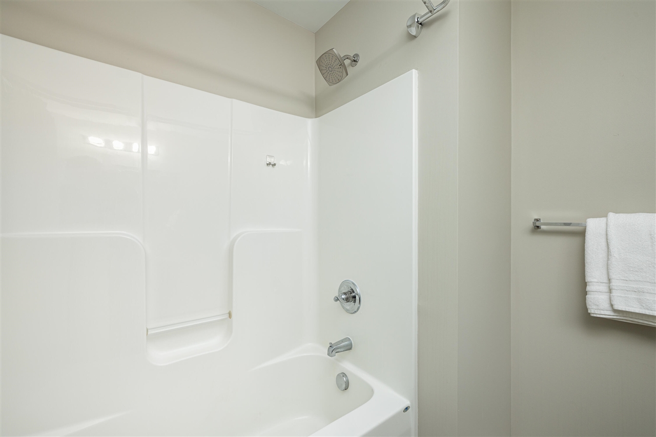  UNIT 70, Ann Arbor, MI, 48103