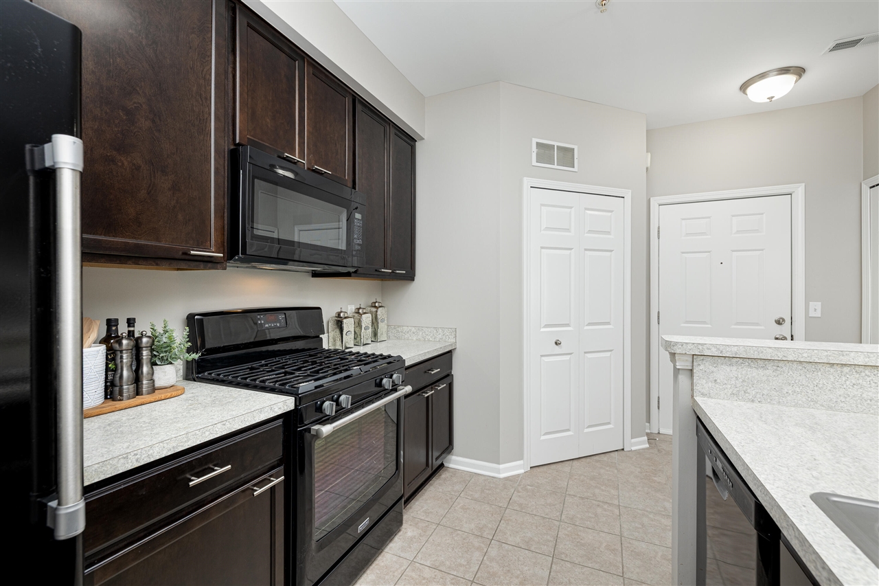  UNIT 70, Ann Arbor, MI, 48103