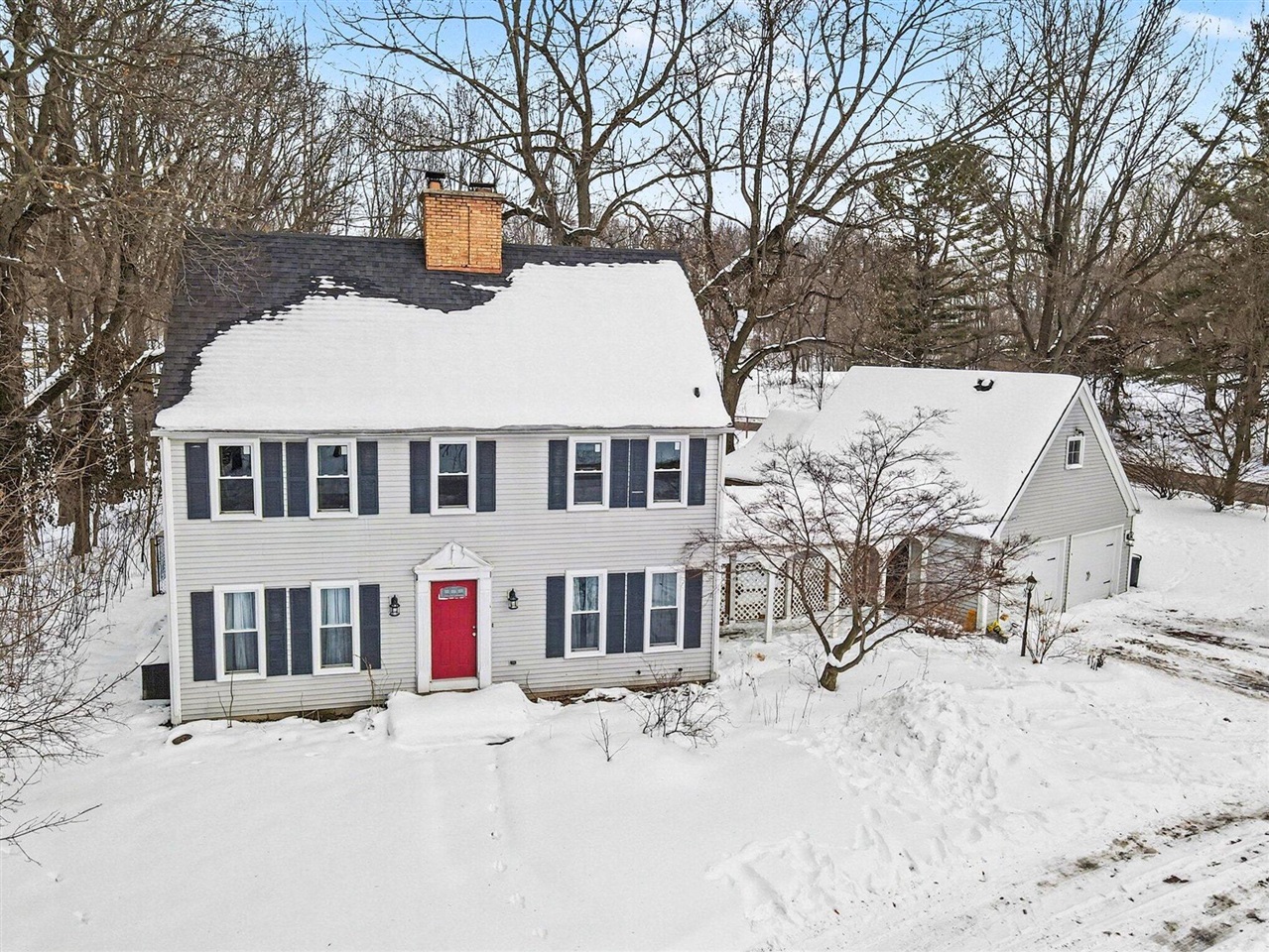 Homes for sale in Plainwell, MI | 200 Golf View Dr, Plainwell, MI 49080 | MLS# 70514620