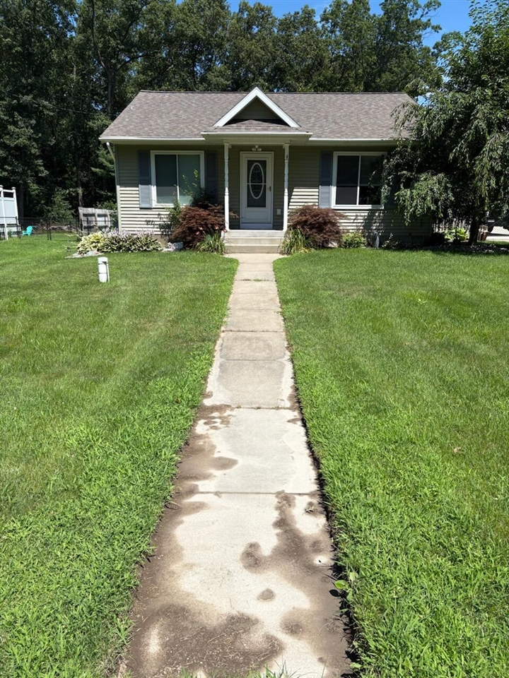 Homes for sale in Twin Lake, MI | 696 W Madison Rd, Twin Lake, MI 49457 | MLS# 70514630