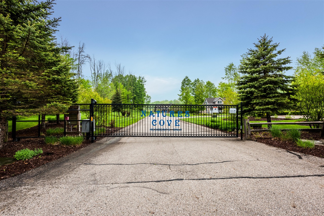 5916 Osprey Lane, Watervliet, MI, 49098-8712