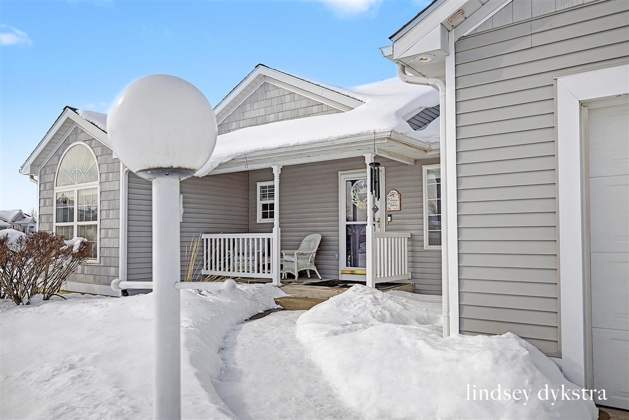 Homes for sale in Coopersville, MI | 943 Red Tail Dr, Coopersville, MI 49404 | MLS# 70514697