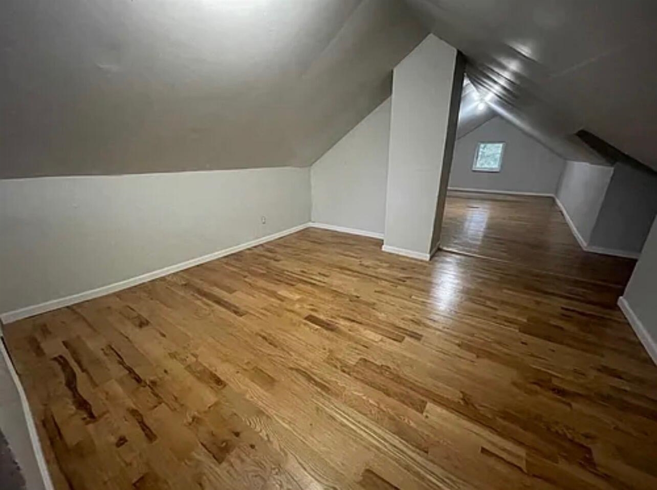 1013 Maple Avenue, Jackson, MI, 49203-3148