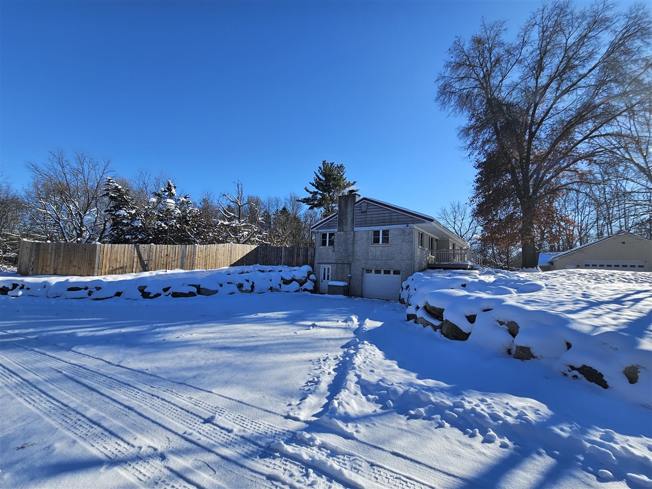 Homes for sale in Galesburg, MI | 4650 36Th St, Galesburg, MI 49053 | MLS# 70514725